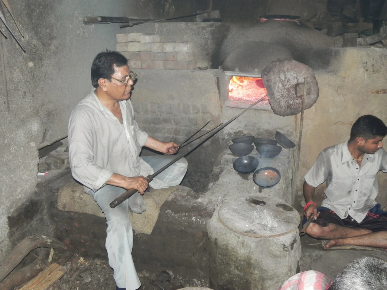 The Thrill of Witnessing an Indian Wolf on Hunt